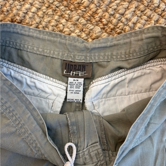 Vintage Cargo Shorts - Size 27/28 - Picture 3 of 4